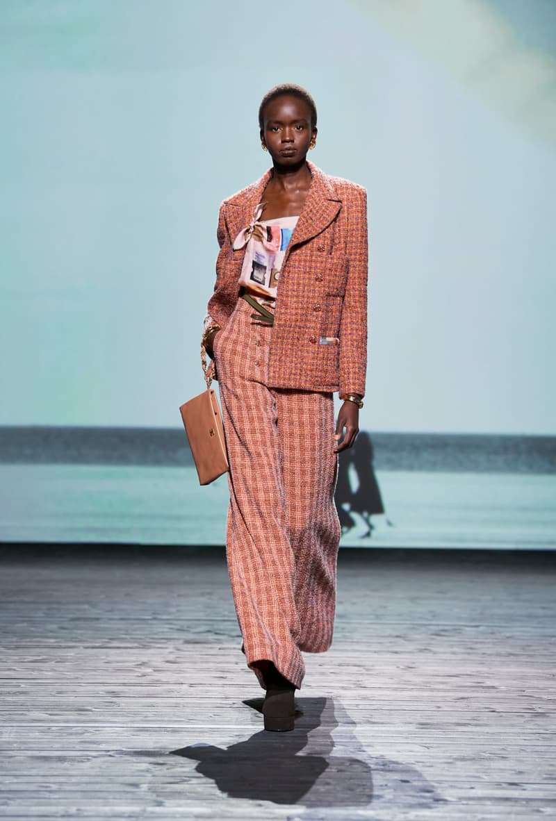 CHANEL 2024 FW Fashion show runway