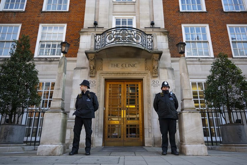 kate middleton where is Kensington Palace announcement the sun london clinic
