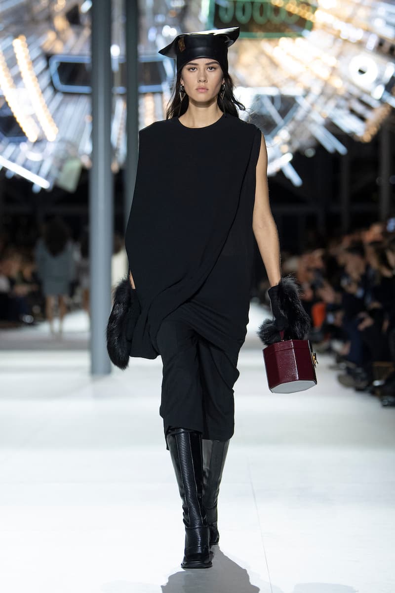 Louis vuitton Nicolas Ghesquière 10th anniversary show paris highlight