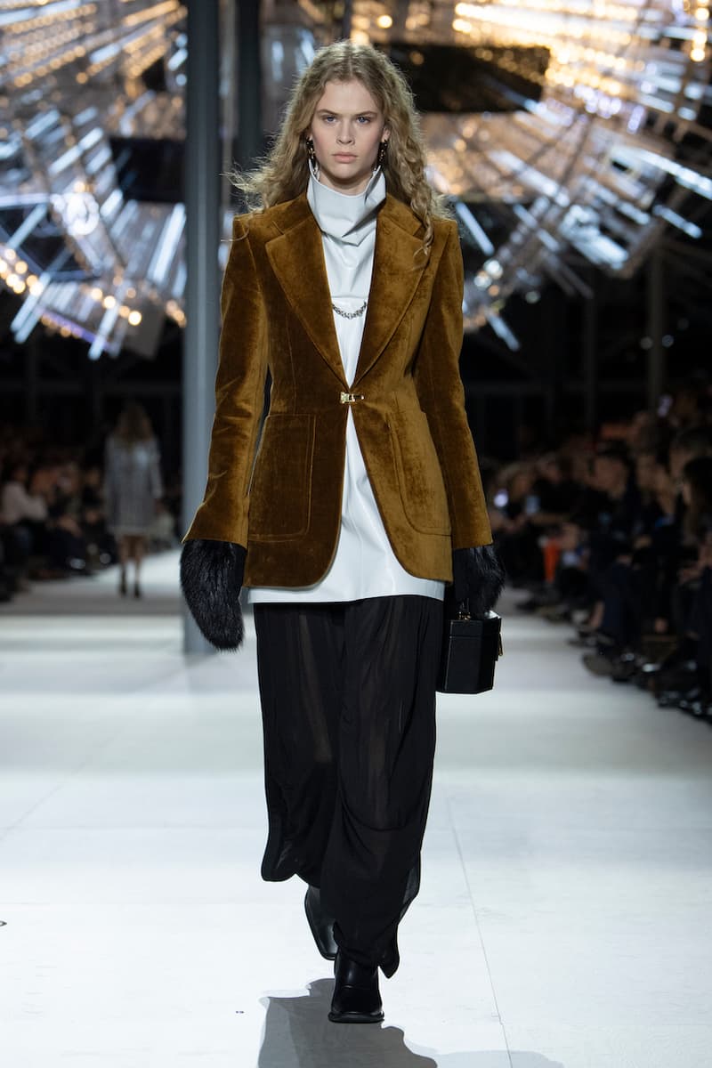 Louis vuitton Nicolas Ghesquière 10th anniversary show paris highlight