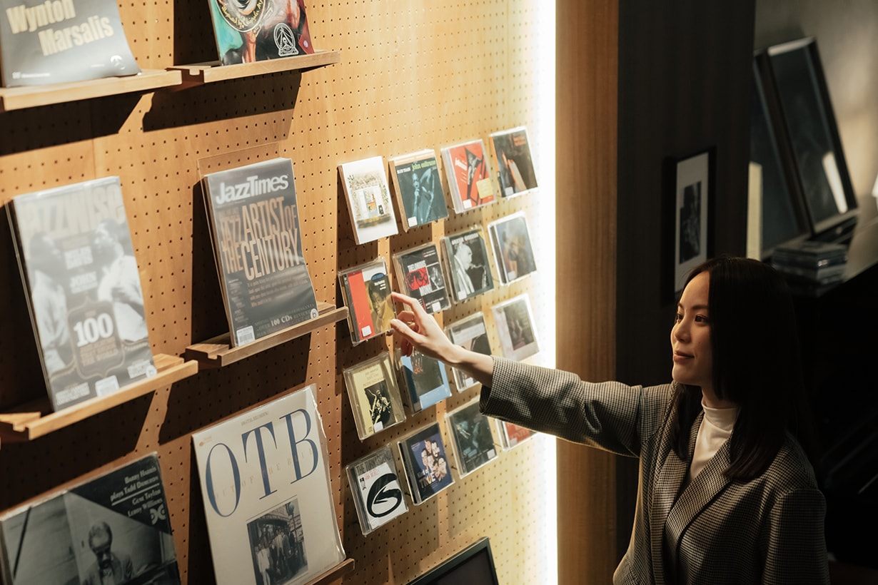 Provintia Hotel Golden Hours newspapers for Tainan Travel