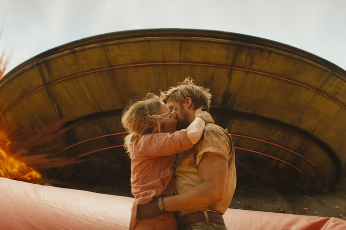 Ryan Gosling 的耍帥加上 Emily Blunt 吐槽,當「芭本海默」雙人組終於合作!