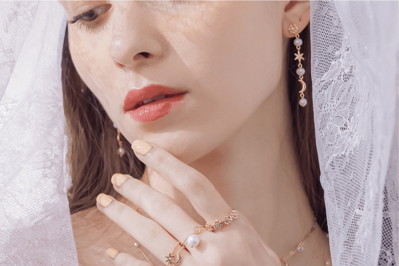 Popbee Circle Giveaway Love by The Moon April