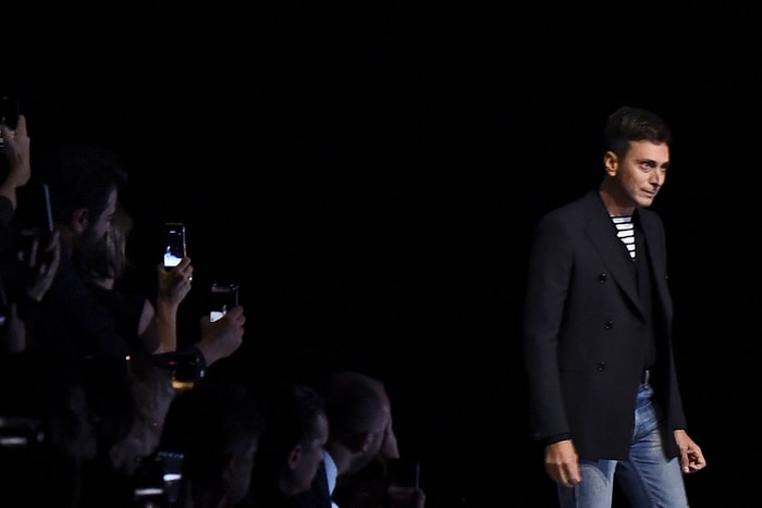 合約談判很棘手:若 Hedi Slimane 與 Celine 分道揚鑣,最有可能的原因是?