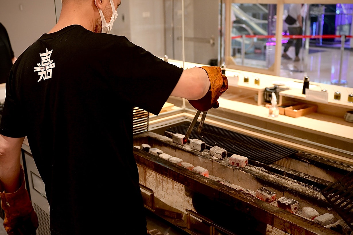 Melihatnya saja sudah membuat Anda lapar: Gadis Jepang juga menyimpannya dalam koleksi 5 Jepang Hamburg Yoshi Taiwan baru membuka Global Mall Zhonghe