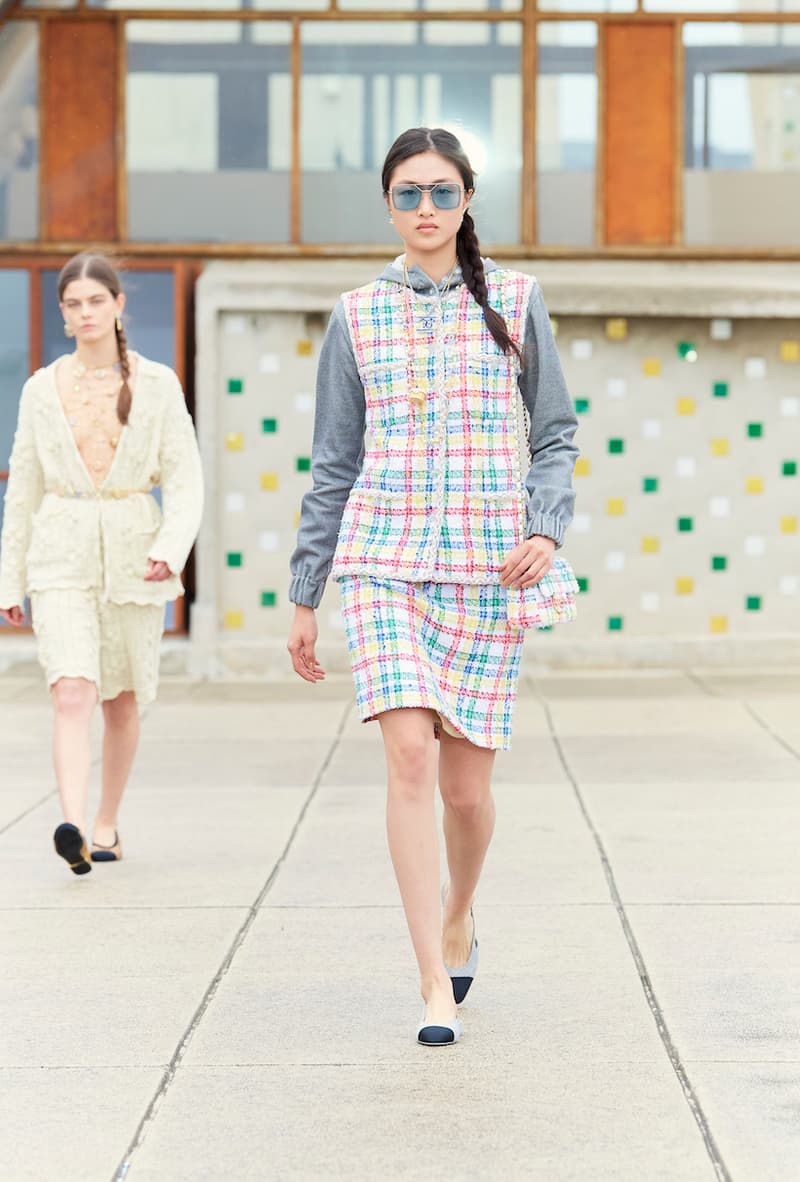 chanel 2024 25 cruise show Cité radieuse looks every details