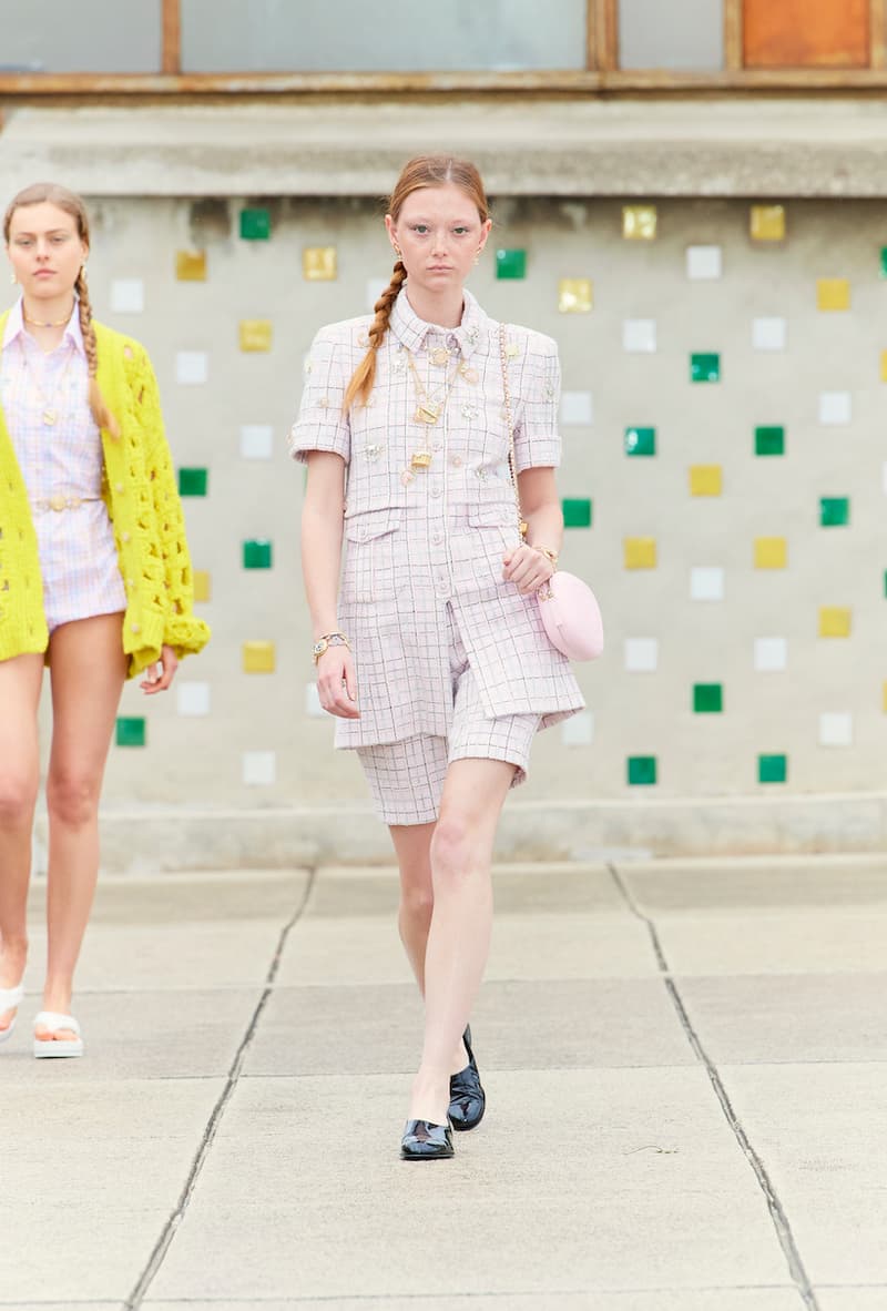 chanel 2024 25 cruise show Cité radieuse looks every details