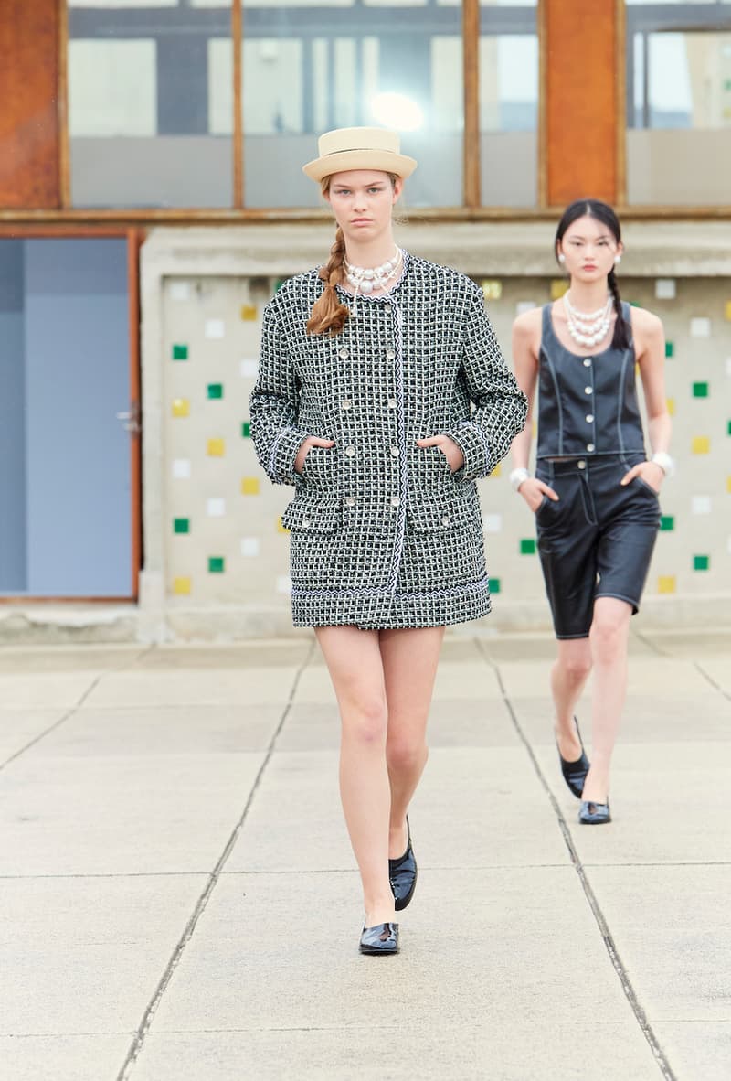 chanel 2024 25 cruise show Cité radieuse looks every details