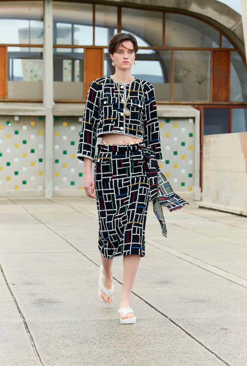 chanel 2024 25 cruise show Cité radieuse looks every details