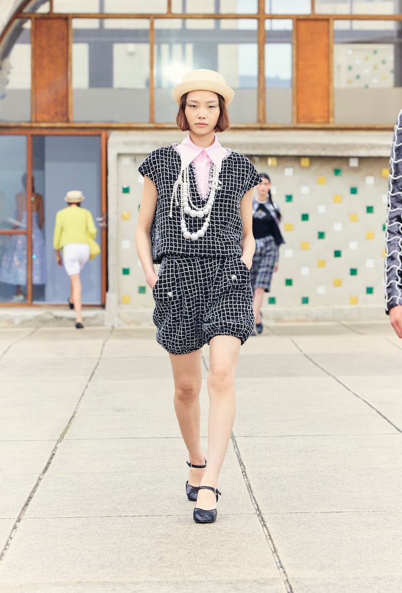 chanel 2024 25 cruise show Cité radieuse looks every details