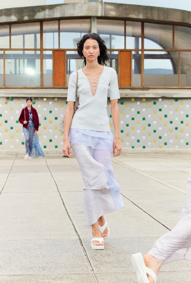 chanel 2024 25 cruise show Cité radieuse looks every details