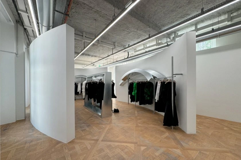 dover street market pairs open Hôtel de Coulanges design