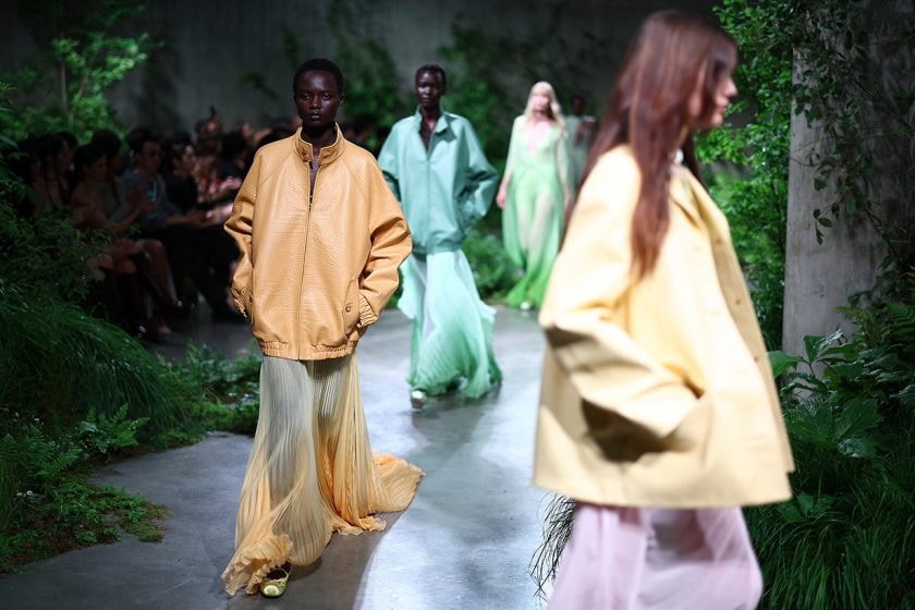 Gucci Cruise 25 Londra runway show full looks sabato highlight