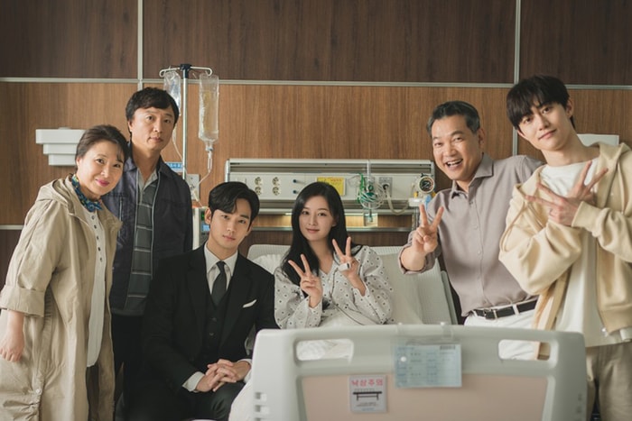 《淚之女王》特輯也是看點滿滿:演員分享拍攝趣事,劇組誠意送上「吻戲剪輯片段」