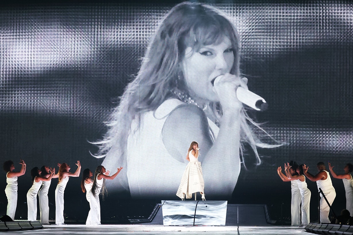 Taylor Swift The Era Tour 演唱會 The Tortured Poets Department Vivienne Westwood Christian Louboutin