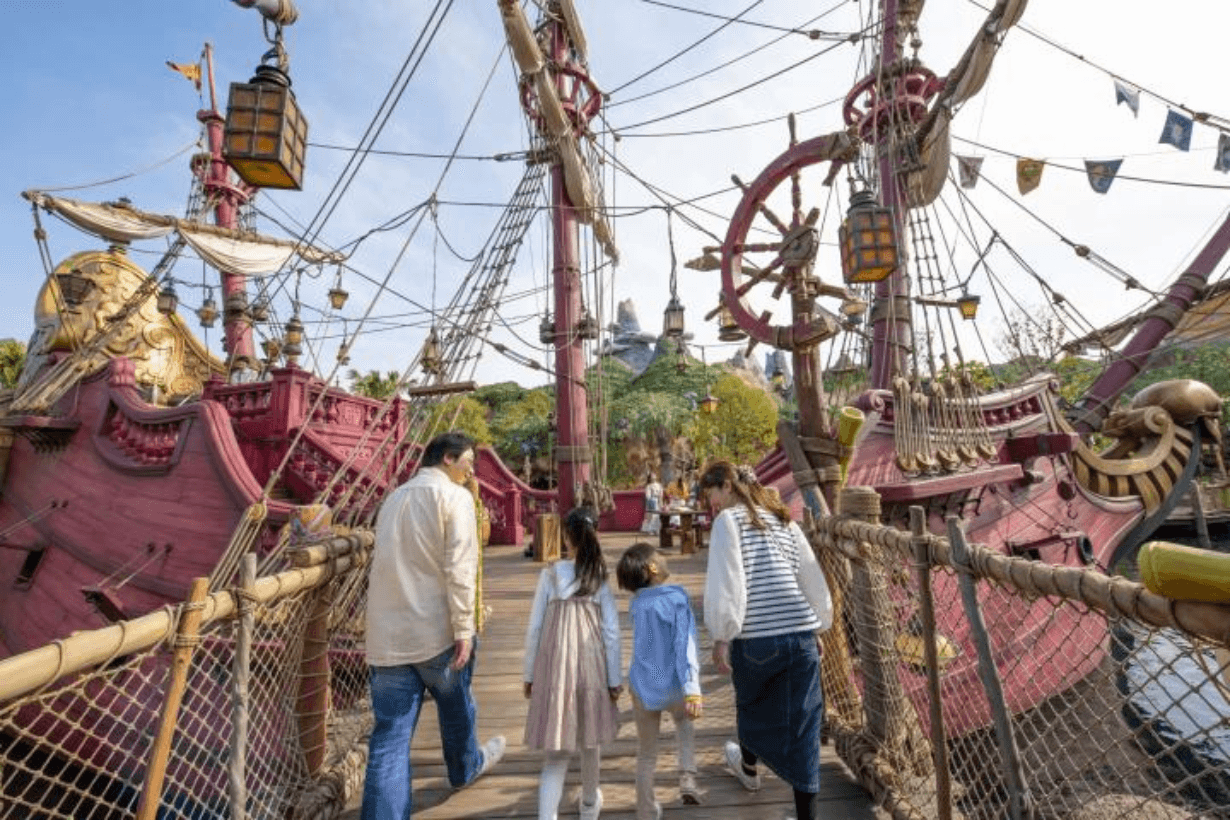 tokyo-disneyland-fantasy-springs-disney-theme-parks-ice-kingdom-princess-forest-peter-pans-neverland-disney-hotel-fantasy-springs-opening-tokyo-disney-resort-disneysea-fs