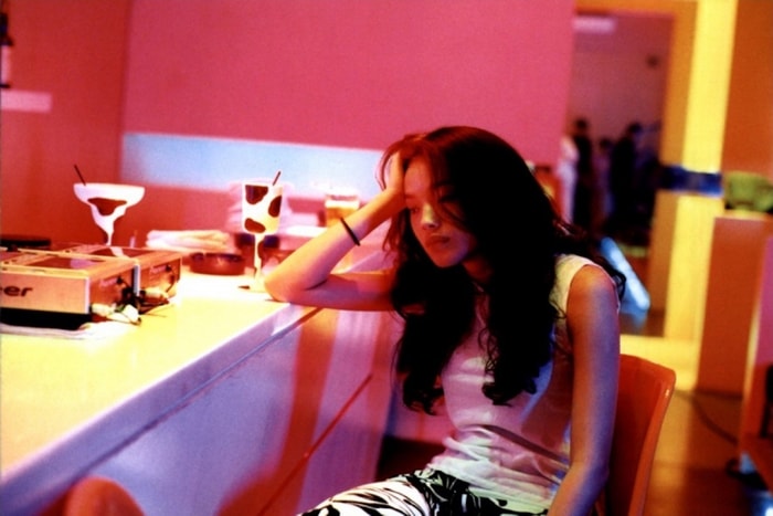 20 年後都市愛情故事仍然在狂歡中孤單?侯孝賢導演經典作品重映,這次別再錯過!