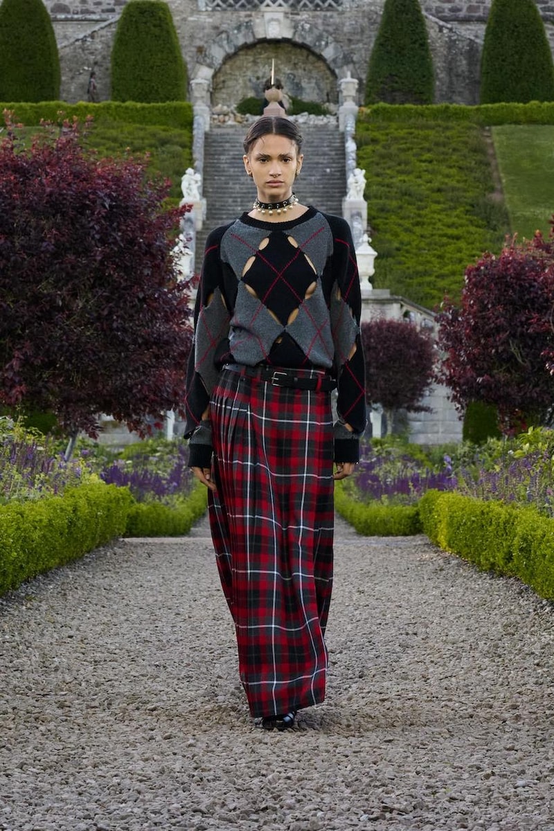 dior 2025 cruise spring show runway looks