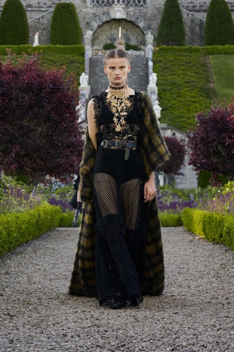 dior 2025 cruise spring show runway looks