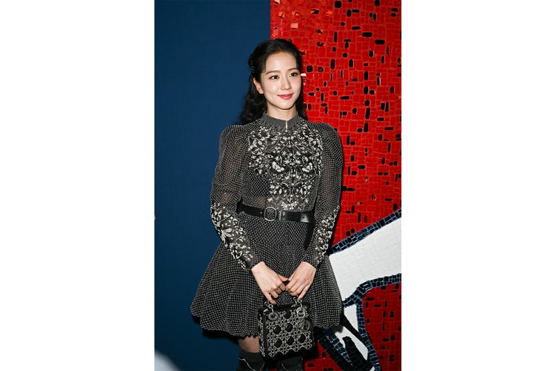 dior jisoo haute couture show look hairstyle paris ambassador