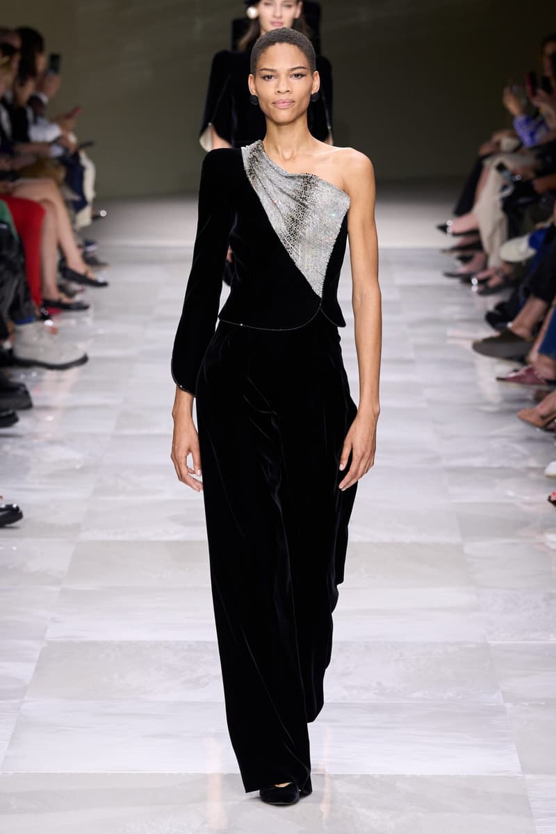 Armani Piere 2024 高級訂制圍繞珍珠為題,以裝飾點綴向人們述說優雅之美~