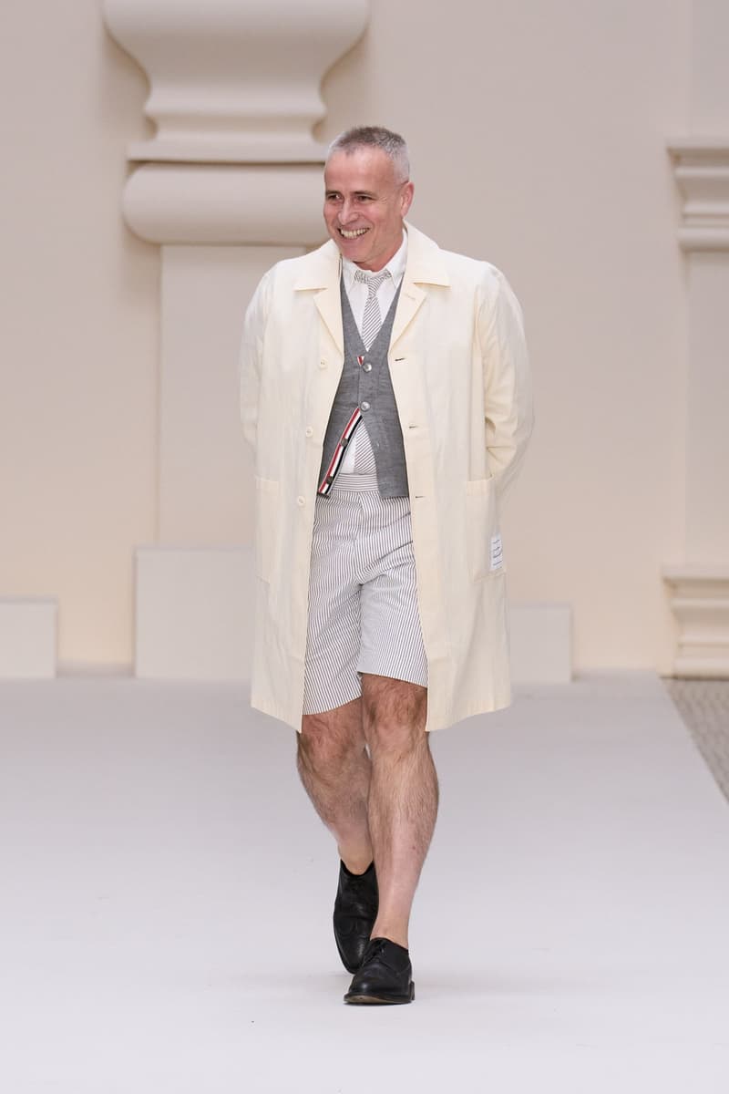 2024 Thom Browne 高級訂製大秀:圍繞 Muslin 平紋細布為主題,打破只用精貴面料的高訂傳統,不但致敬古代雕像藝術,同時預示 2024 巴黎奧運的來臨?