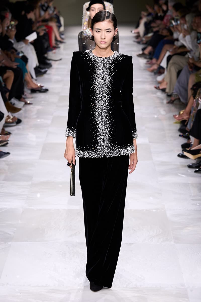 Armani Piere 2024 高級訂制圍繞珍珠為題,以裝飾點綴向人們述說優雅之美~