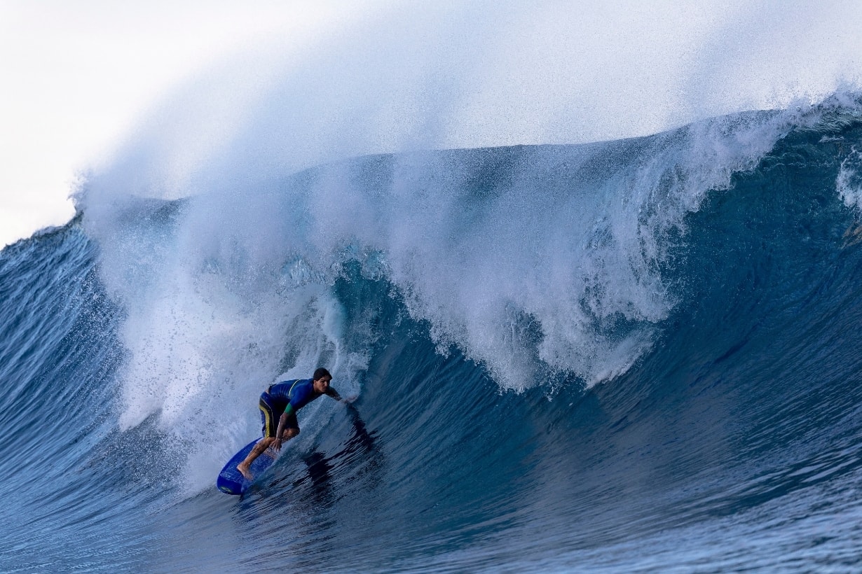 「代表今屆奧運的照片」可能已經出爐!懸浮半空的滑浪選手 Gabriel Medina,引發社交媒體熱話
