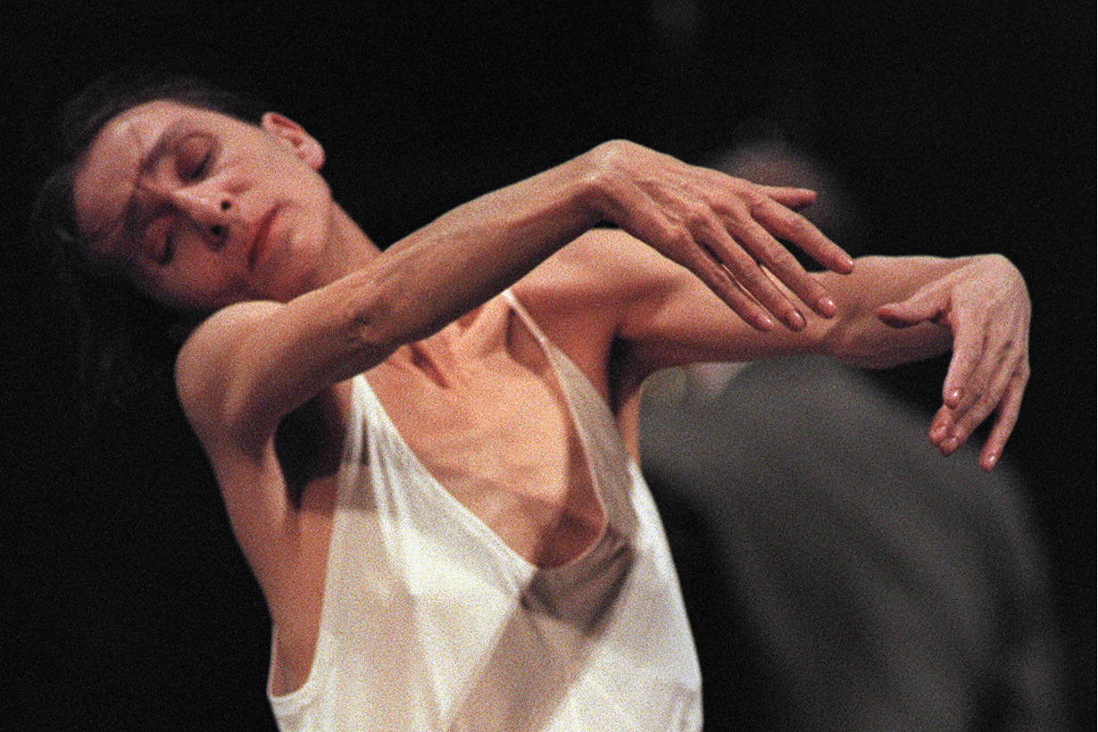 不會有人比你更明白我:山本耀司與德國舞蹈家 Pina Bausch 的精神世界