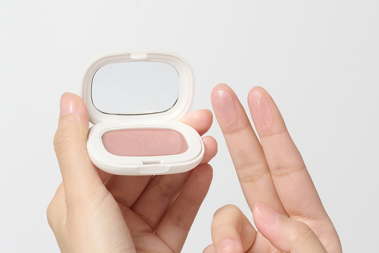 muji-japan-china-top-sellers-beauty-eye-shadow-foundation-cushion-compact-makeup-blush