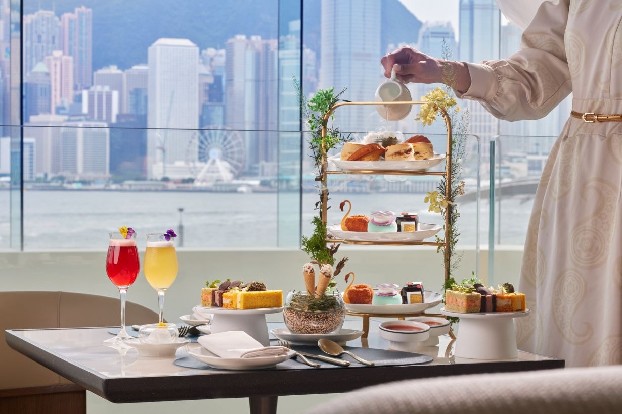 Kelas Hotel terbaik di Hong Kong 1 Lobi Hotel Regent Mempersembahkan Pengalaman Minum Teh Sore ala Wizard of Oz