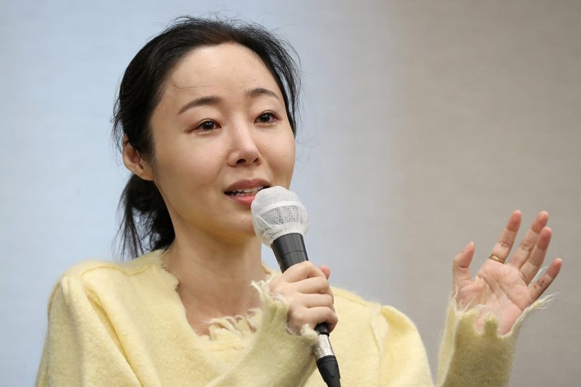 min hee jin leave ador ceo newjeans hybe how