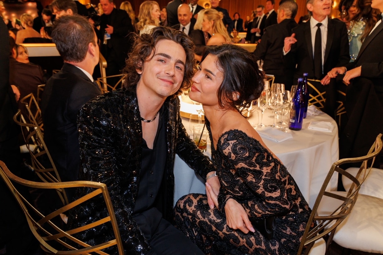 與女友 Kylie Jenner 慶祝生日!男神 Timothée Chalamet 與 Kylie Jenner 如何認識、何時相愛的關係年表