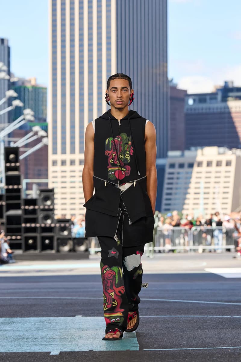 NYFW:Off-White 首次亮相紐約時裝週,為什麼將秀場搬到了籃球場?