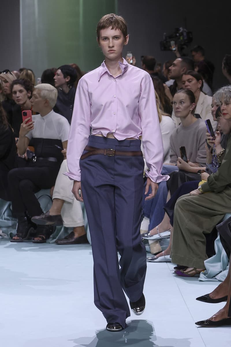 MFW:Prada 2025 春夏大秀娓娓道來,我們那無法被演算法複製的美麗!