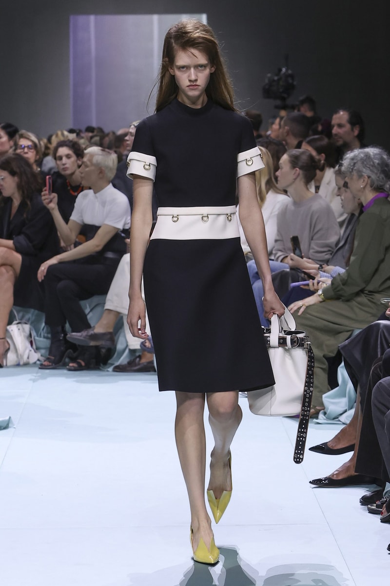 MFW：Prada 2025 春夏大秀娓娓道來，我們那無法被演算法複製的美麗！