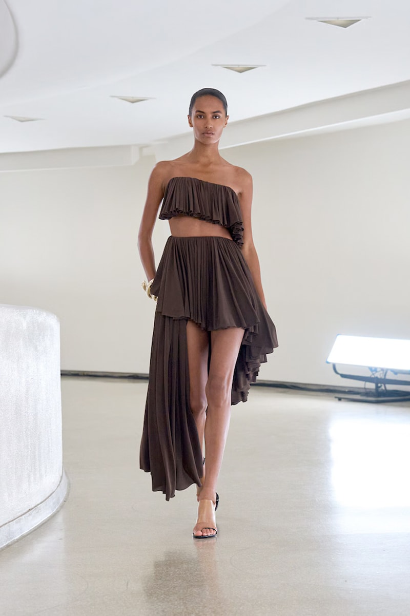NYFW 懶人筆記：被大牌明星愛瘋了的 Alaïa，選址彩蛋、設計巧思.. 5 個亮點一文看懂！