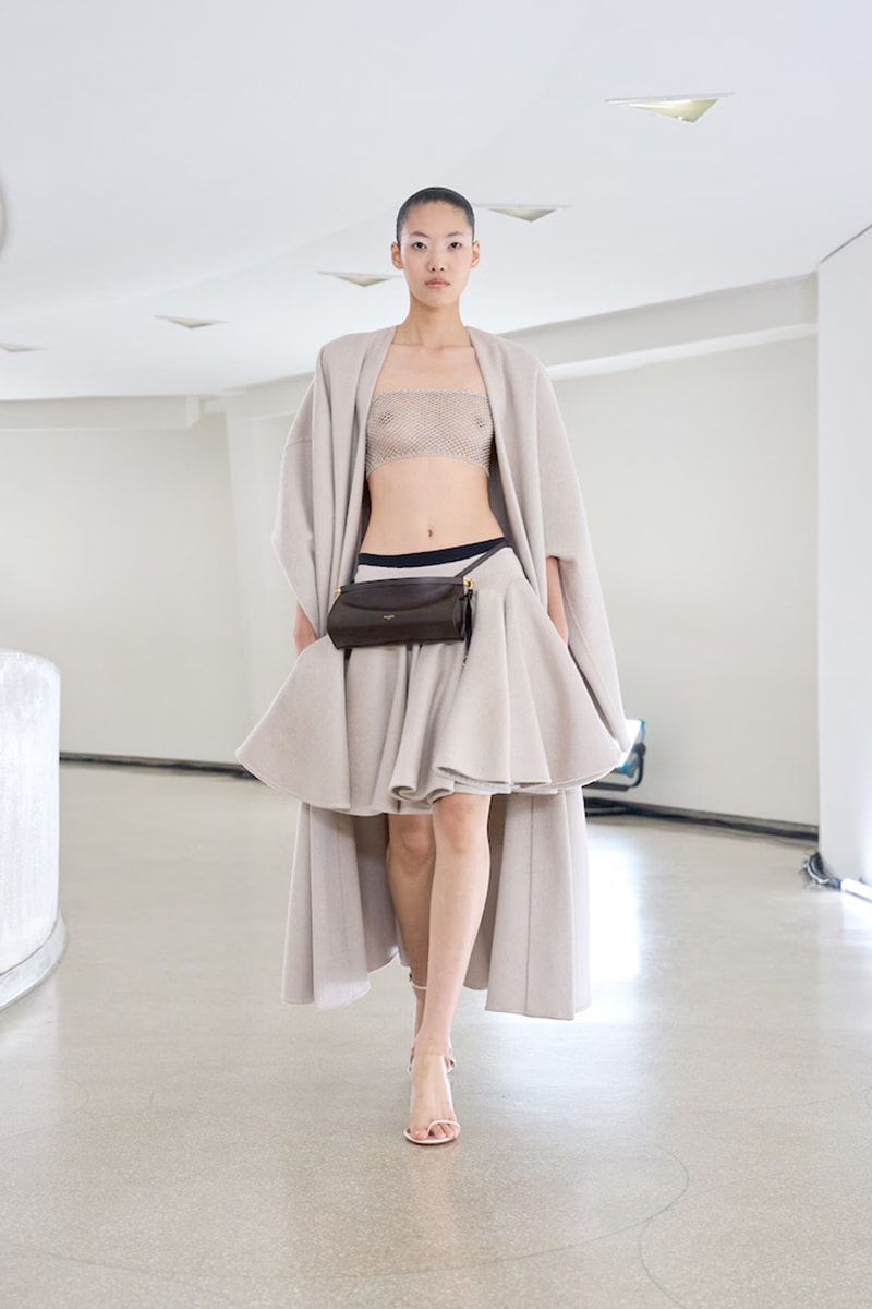 NYFW 懶人筆記：被大牌明星愛瘋了的 Alaïa，選址彩蛋、設計巧思.. 5 個亮點一文看懂！