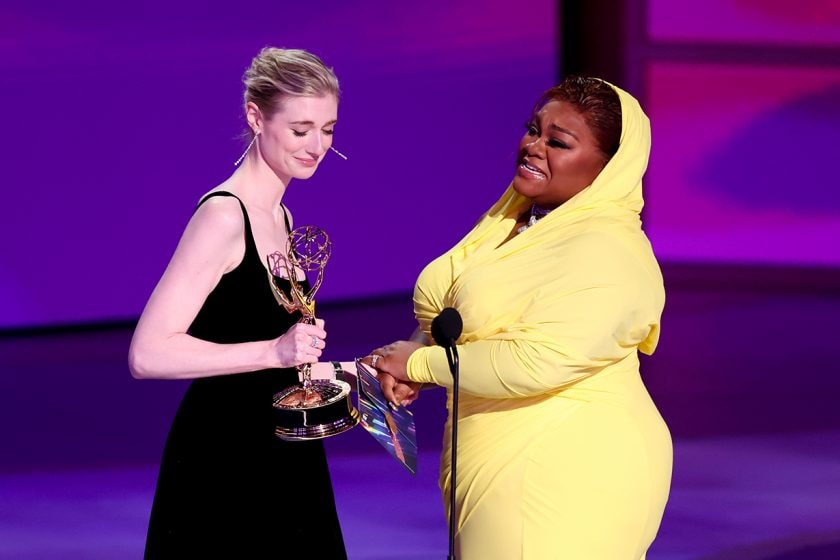 emmys 2024 meme highlight fun moment selena bear meryl elizabeth jennifer