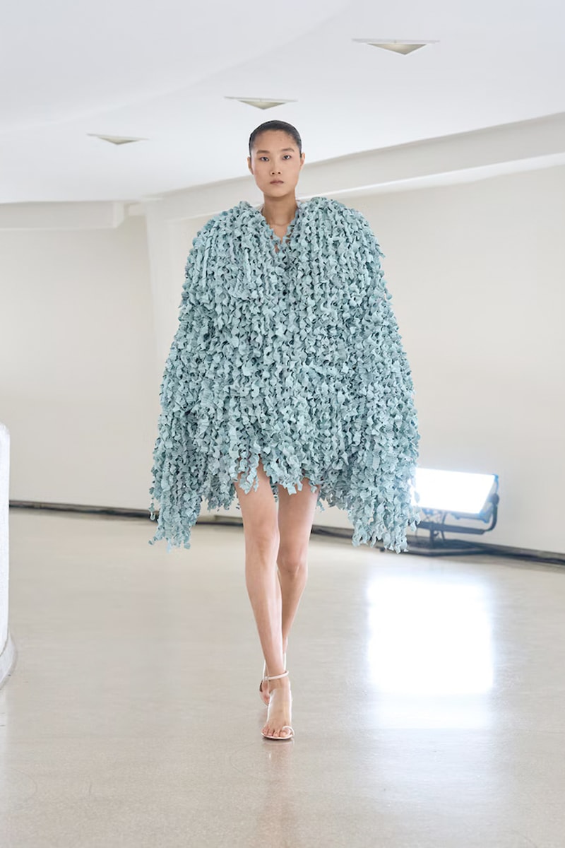NYFW 懶人筆記：被大牌明星愛瘋了的 Alaïa，選址彩蛋、設計巧思.. 5 個亮點一文看懂！