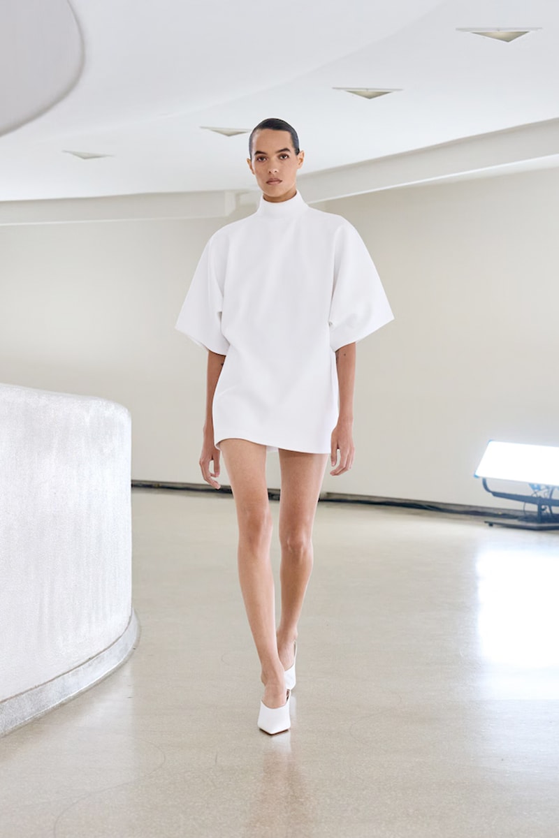 NYFW 懶人筆記：被大牌明星愛瘋了的 Alaïa，選址彩蛋、設計巧思.. 5 個亮點一文看懂！