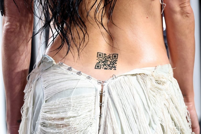 katy perry qr code vmas whats red carpet scan nick jonas