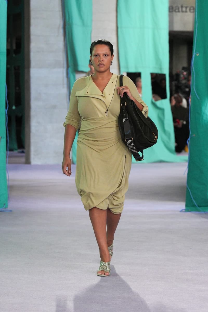burberry 2025 summer runway detail looks london fashion week