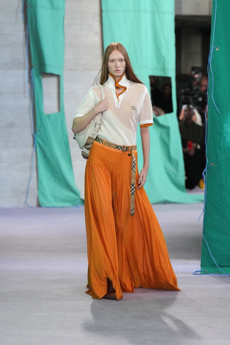 burberry 2025 summer runway detail looks london fashion week