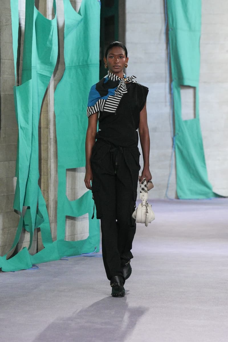 burberry 2025 summer runway detail looks london fashion week