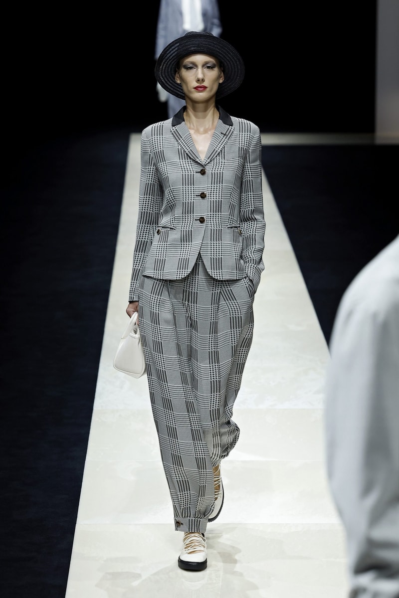 追求未來的美好：Emporio Armani 2025 春夏系列，在流行中尋找永恆