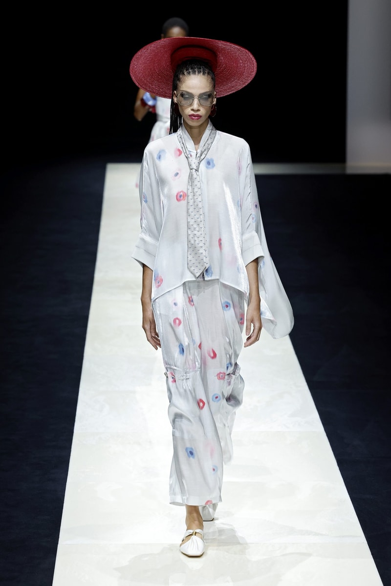 追求未來的美好：Emporio Armani 2025 春夏系列，在流行中尋找永恆