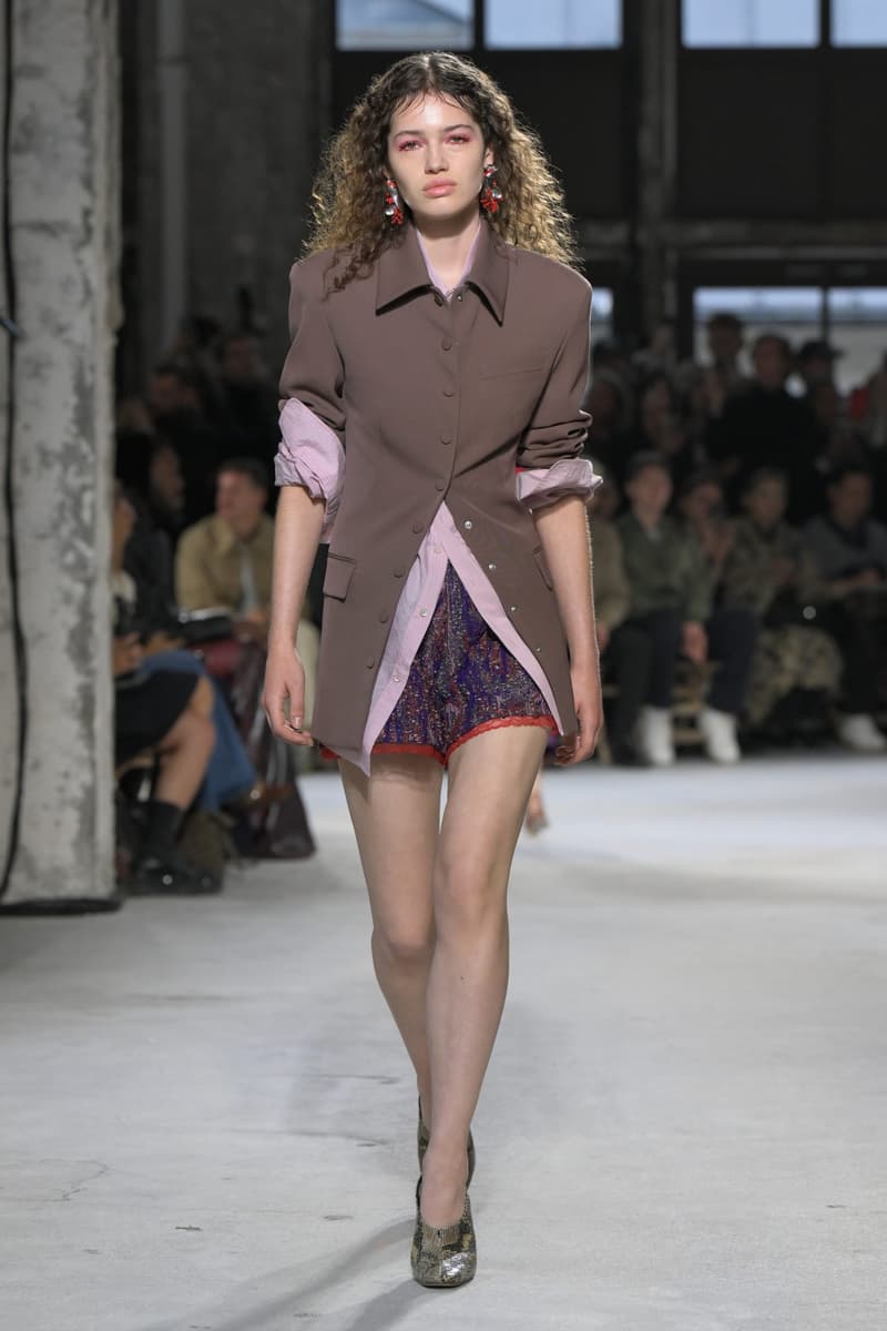 PFW:Dries Van Noten 工作室釋出首個系列,成功秉承品牌的美學與理念