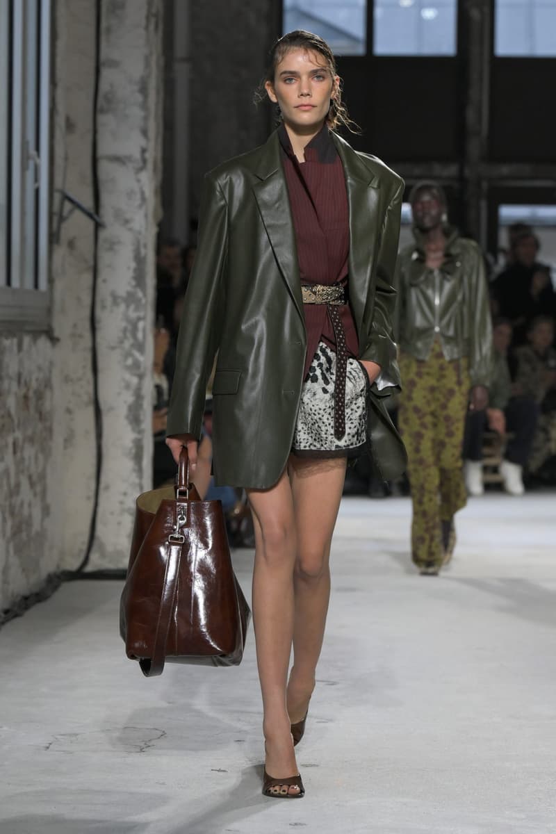 PFW:Dries Van Noten 工作室釋出首個系列,成功秉承品牌的美學與理念