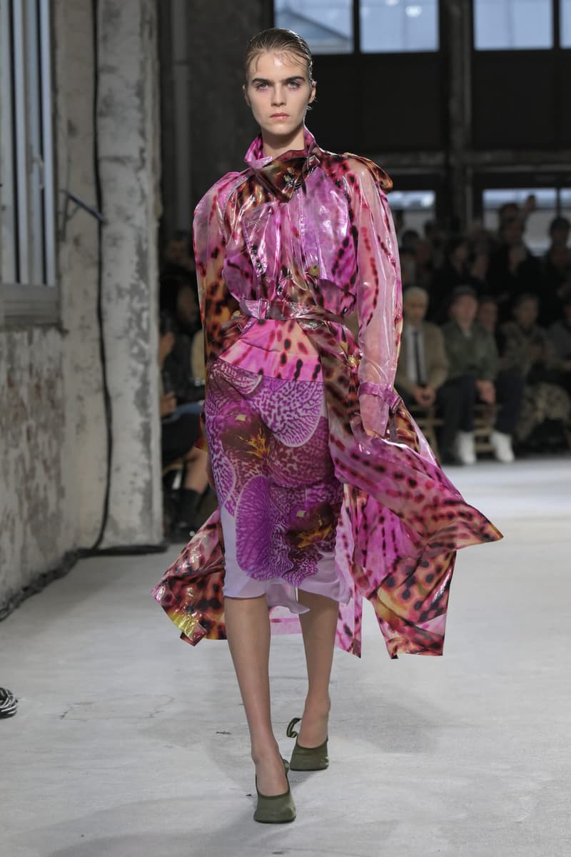 PFW:Dries Van Noten 工作室釋出首個系列,成功秉承品牌的美學與理念